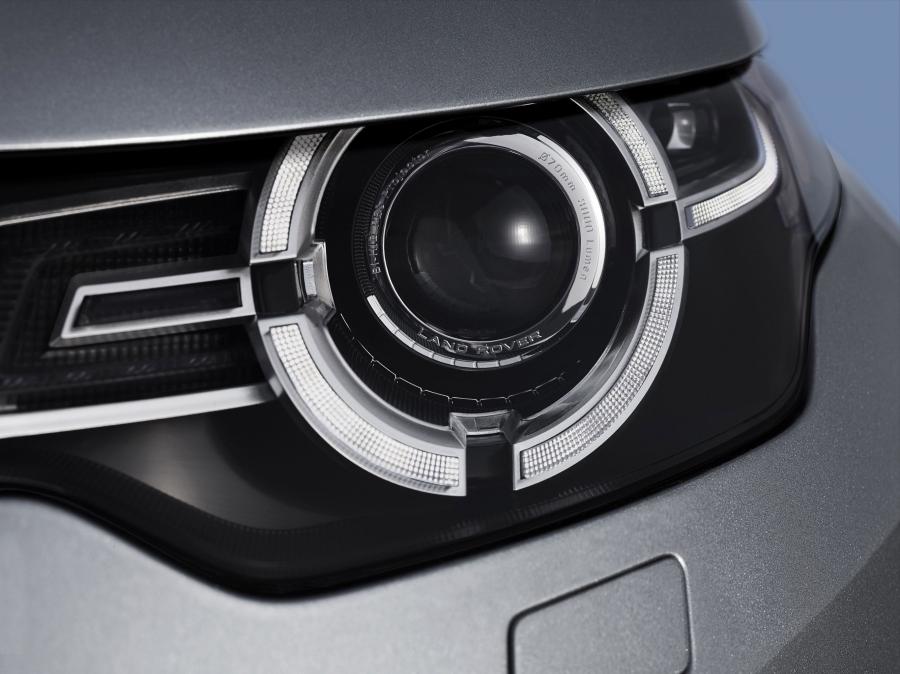  Land Rover Discovery Sport HSE Luxury 2015 года  (фото 26 из 62)